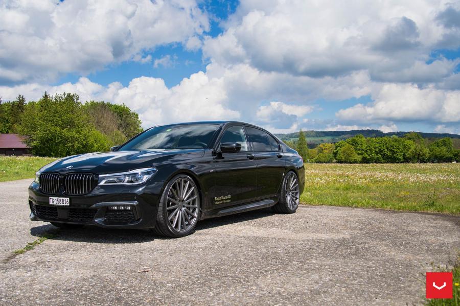  BMW 7-Series on Vossen Wheels (VFS2) 2017 года  (фото 24 из 33)